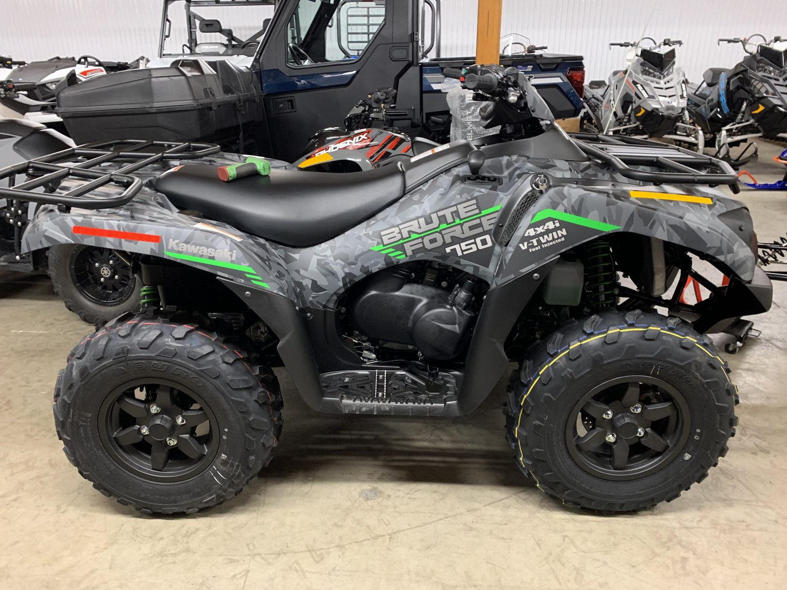 KAWASAKI BRUTE FORCE 750 4X4 EPS 2021 (2) Moto Sport 100 limites